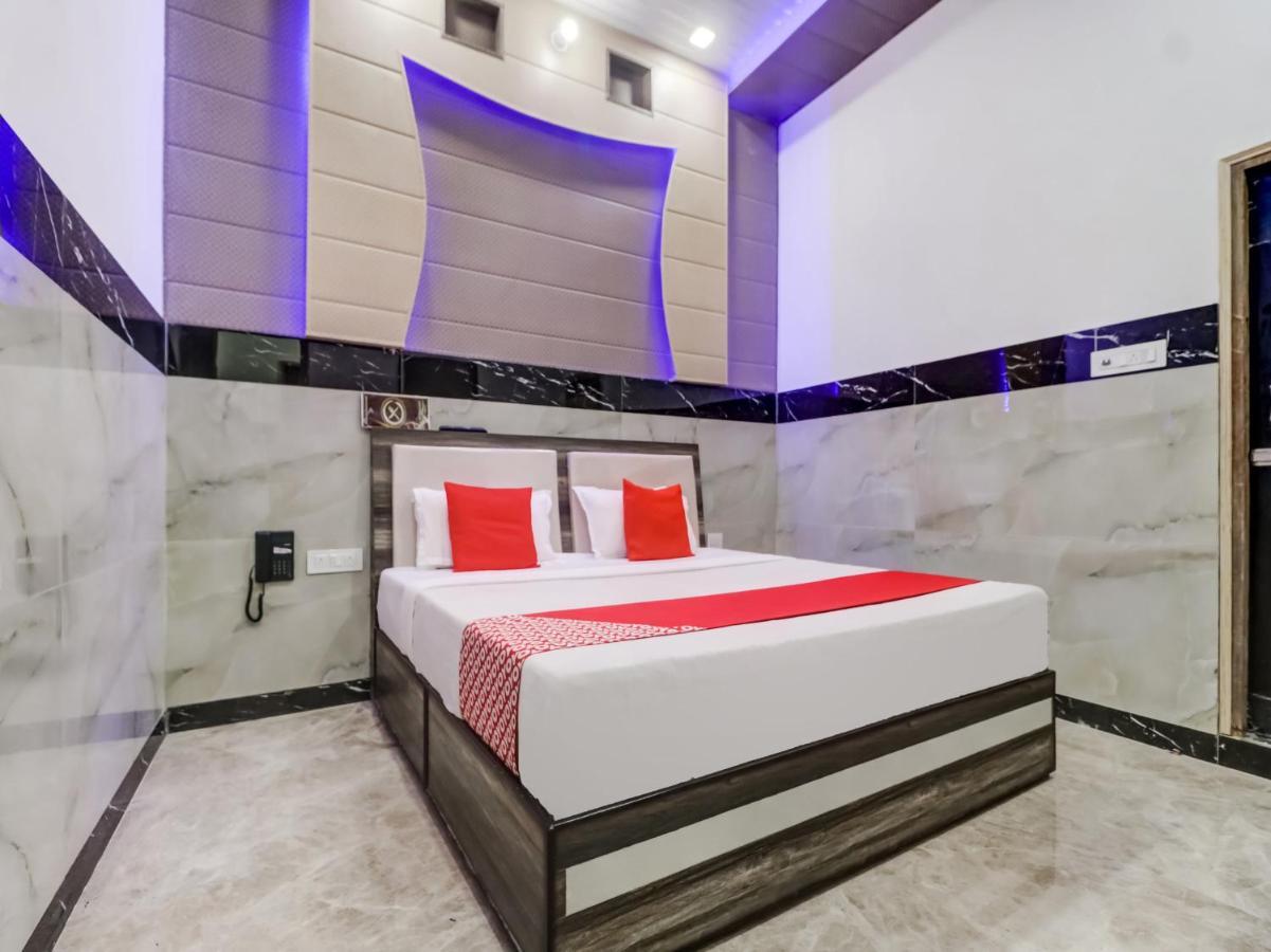 Oyo Flagship 83121 Hotel Rose Vip Saharanpur Zewnętrze zdjęcie